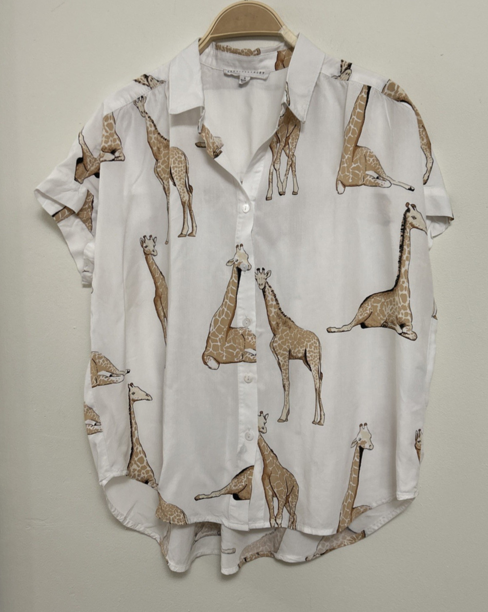 Jane Delancey Giraffe Print Button Up Safari Blouse Womens S White Novelty
